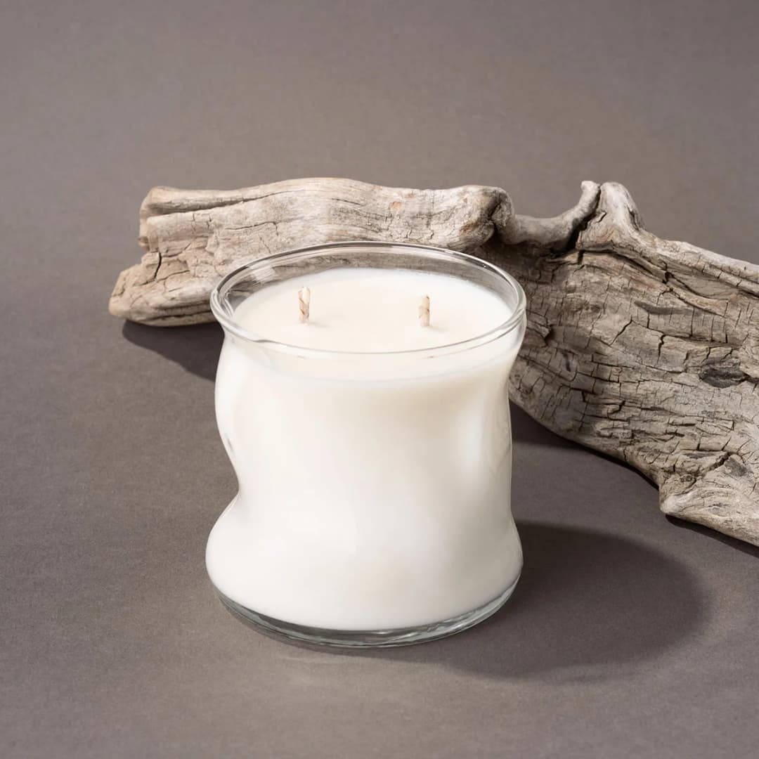 Ароматическая свеча ручной работы YLANG YLANG в стеклянном подсвечнике